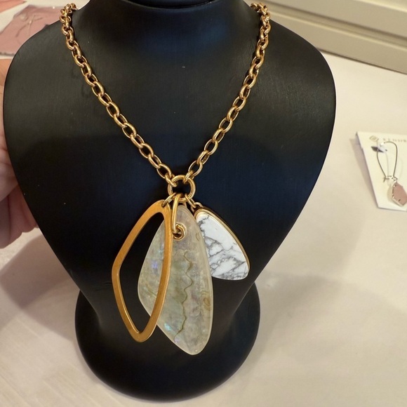 Kendra Scott Gold and Cream Pendant Necklace - Picture 2 of 10